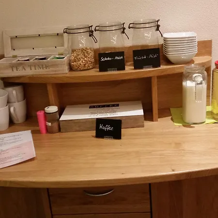 בית הארחה Gaestehaus Vinaria